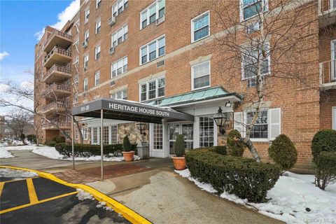 Condo For Sale - 151-35 84th Street #2H<br/> Howard Beach, NY 11414