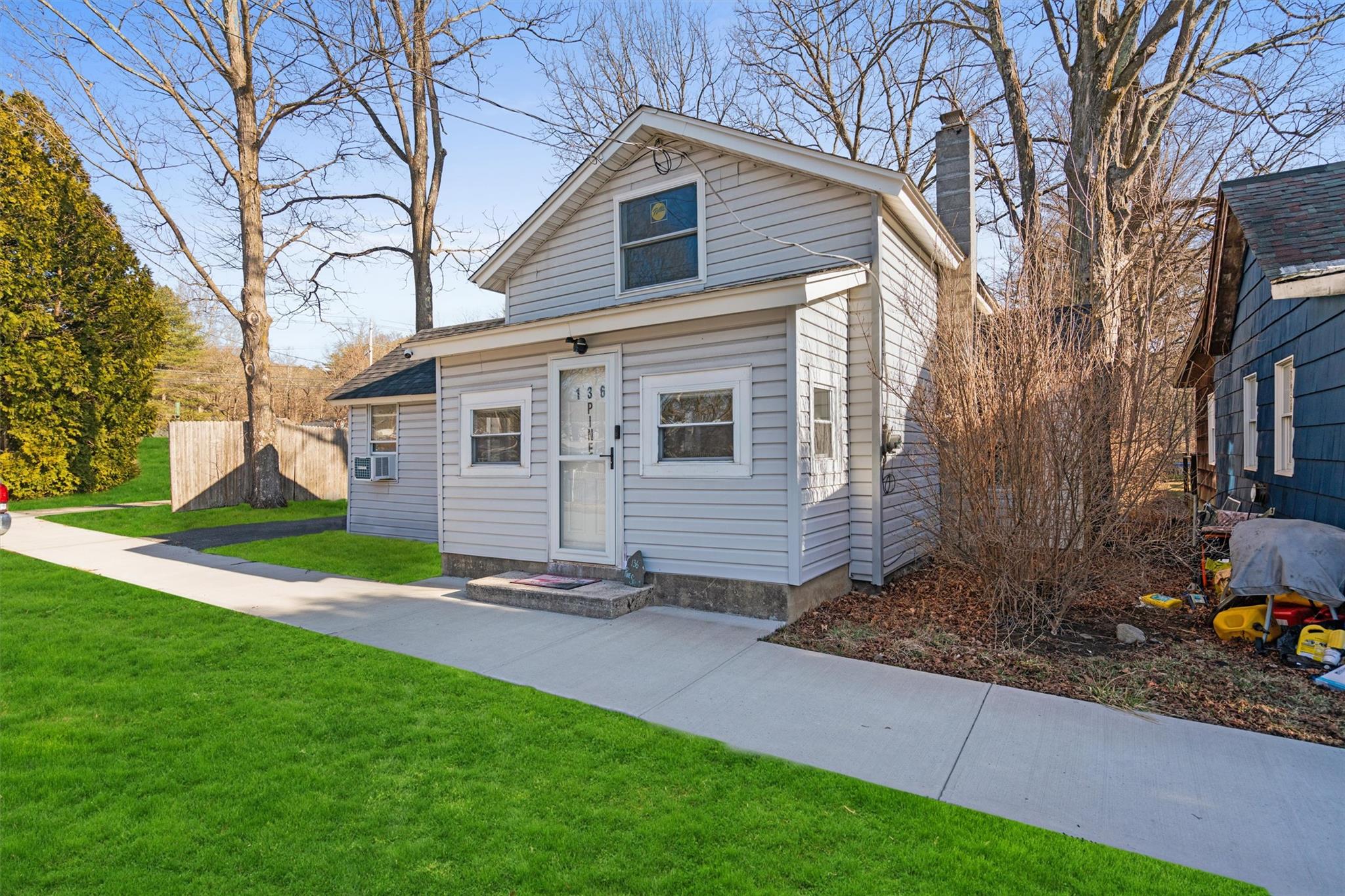 136 Pine Street, Wurtsboro, New York image 3