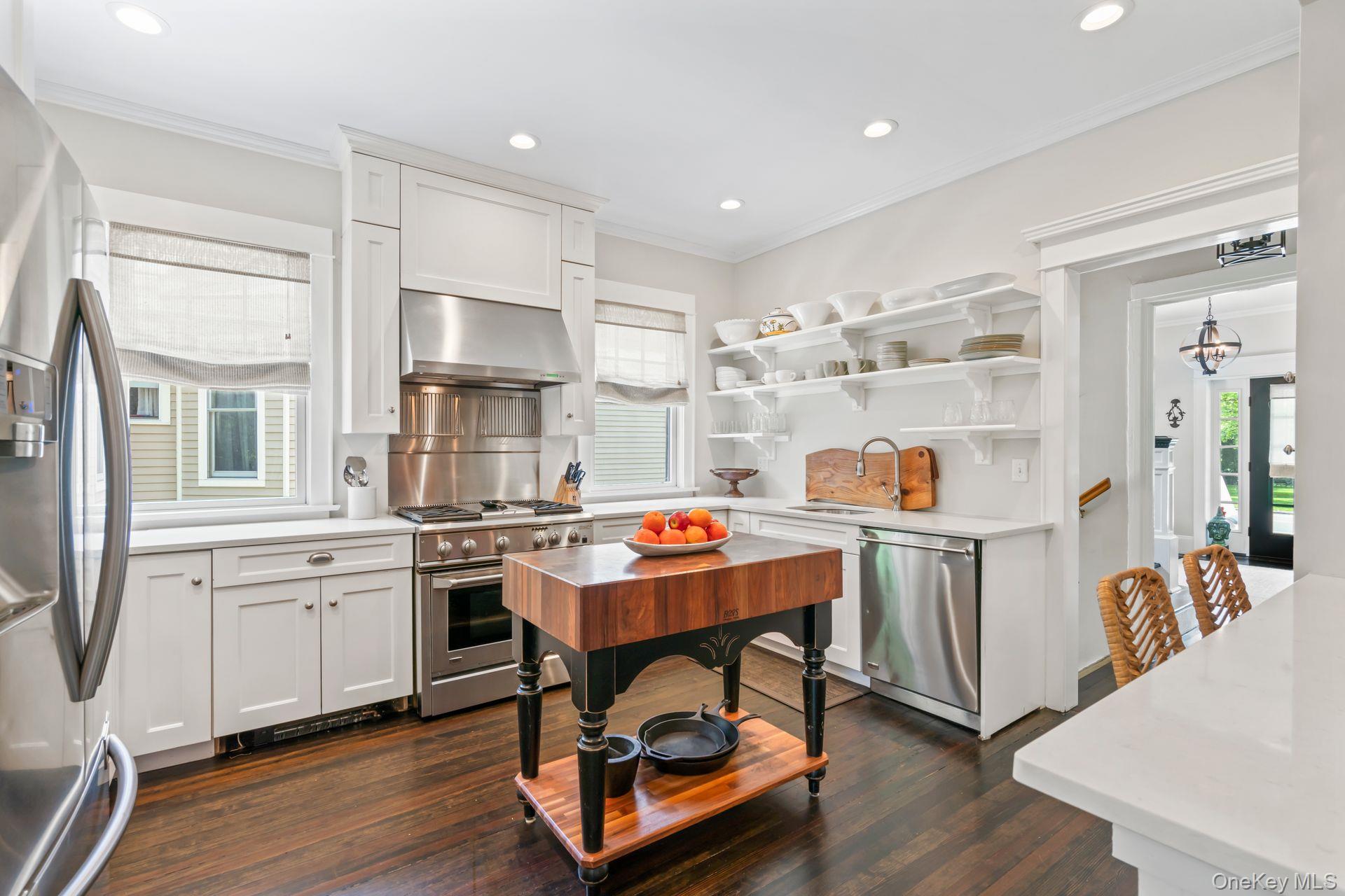 Sea Cliff, New York 11579, United States, 3 Bedrooms Bedrooms, ,3 BathroomsBathrooms,Residential,Active,233996