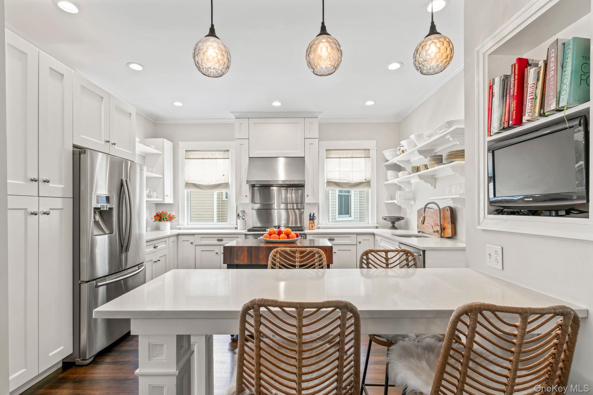 Sea Cliff, New York 11579, United States, 3 Bedrooms Bedrooms, ,3 BathroomsBathrooms,Residential,Active,233996