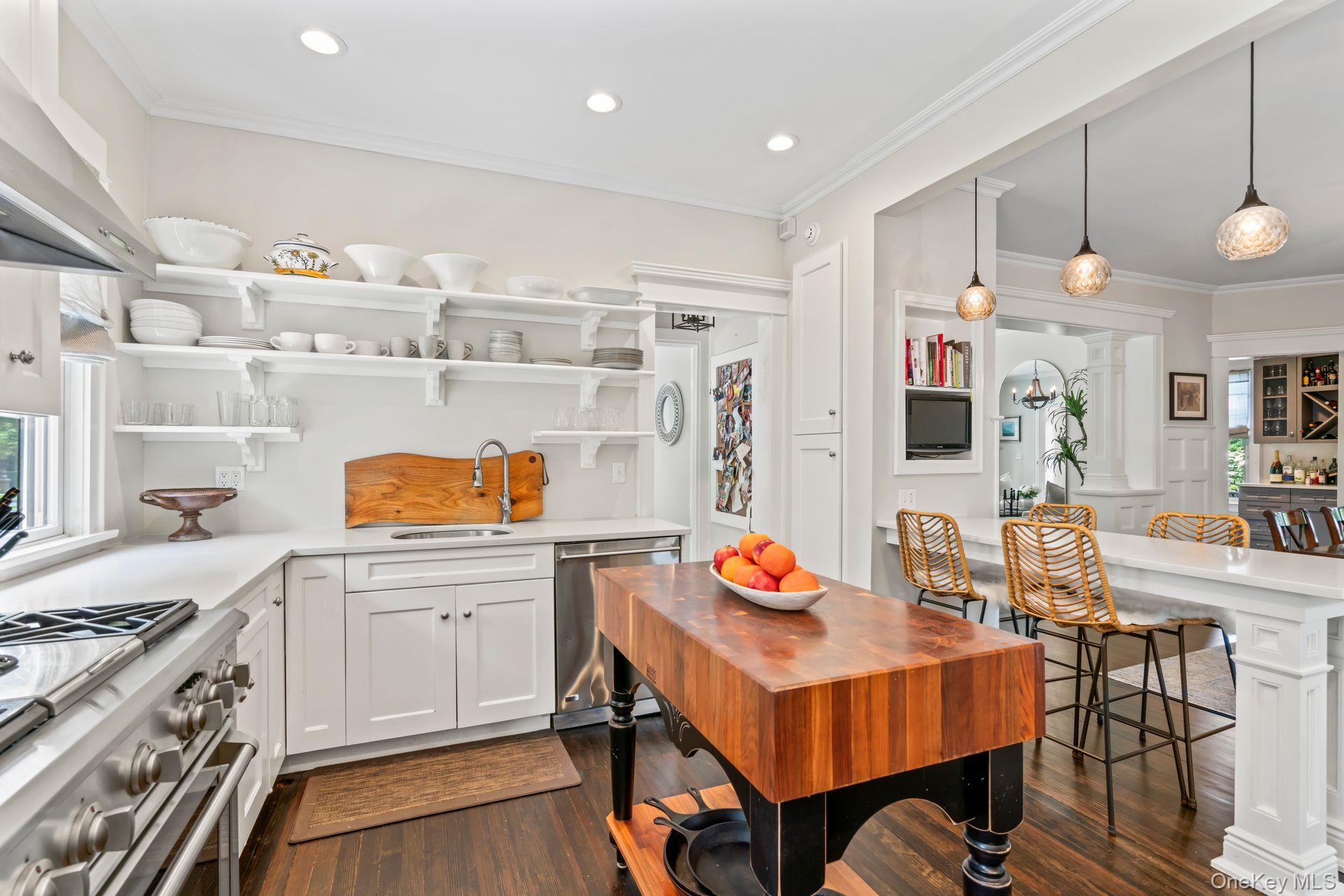 Sea Cliff, New York 11579, United States, 3 Bedrooms Bedrooms, ,3 BathroomsBathrooms,Residential,Active,233996