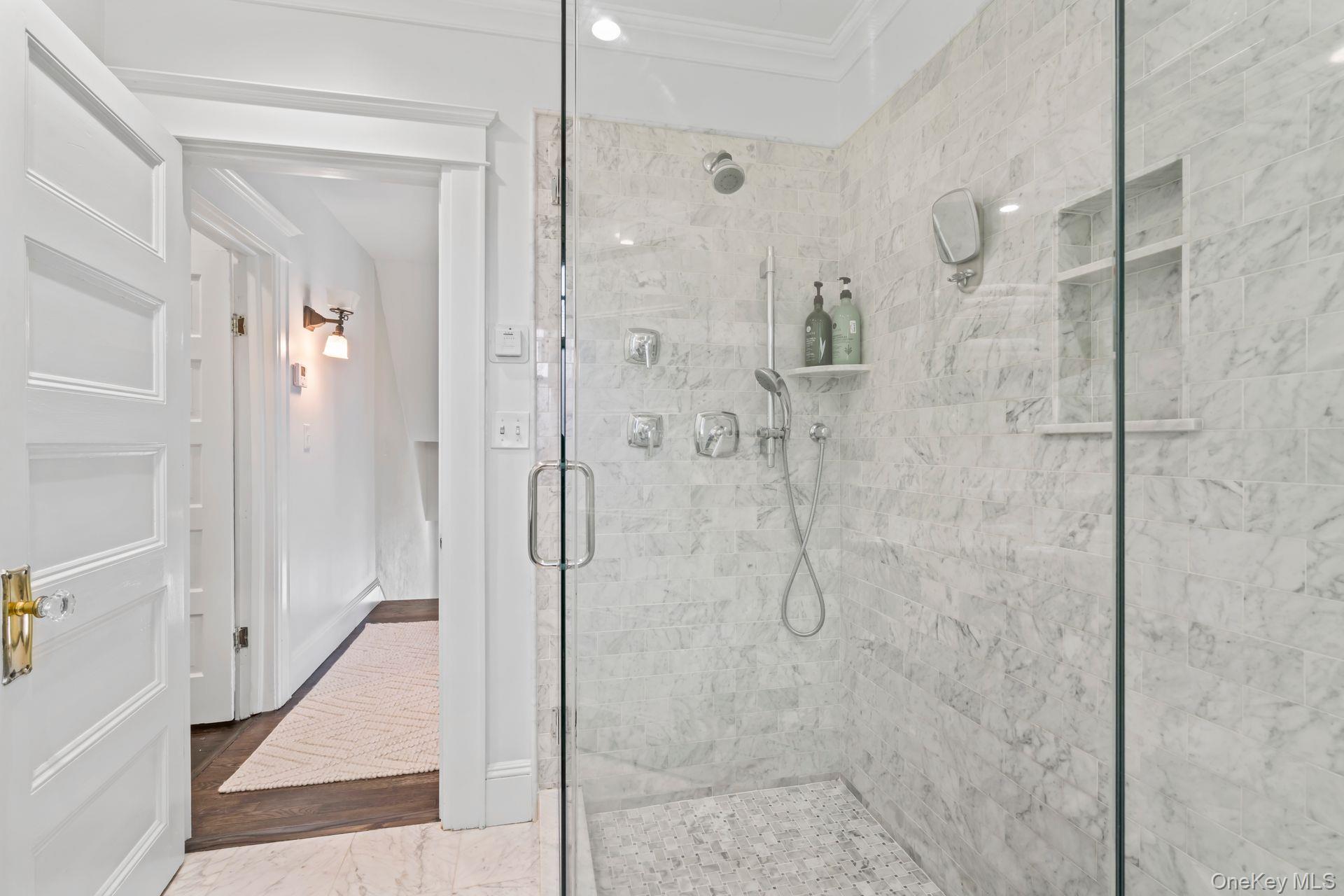 Sea Cliff, New York 11579, United States, 3 Bedrooms Bedrooms, ,3 BathroomsBathrooms,Residential,Active,233996