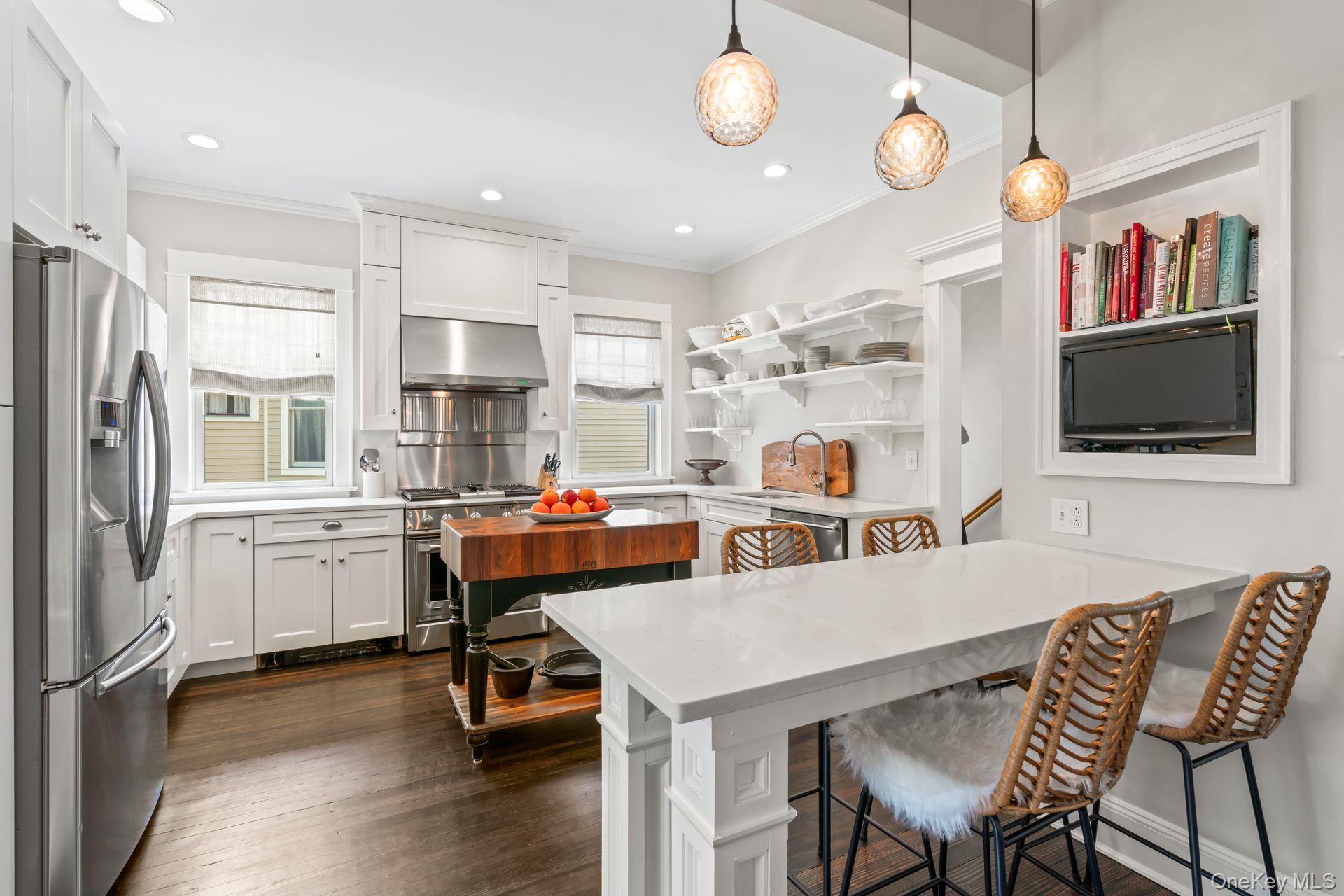 Sea Cliff, New York 11579, United States, 3 Bedrooms Bedrooms, ,3 BathroomsBathrooms,Residential,Active,233996