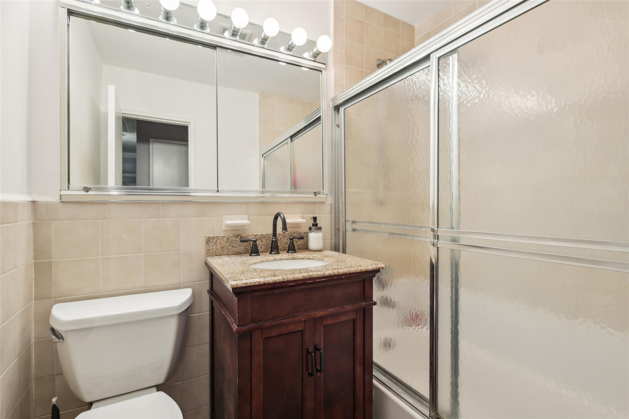 1213 East Broadway #B25, Hewlett, New York image 10