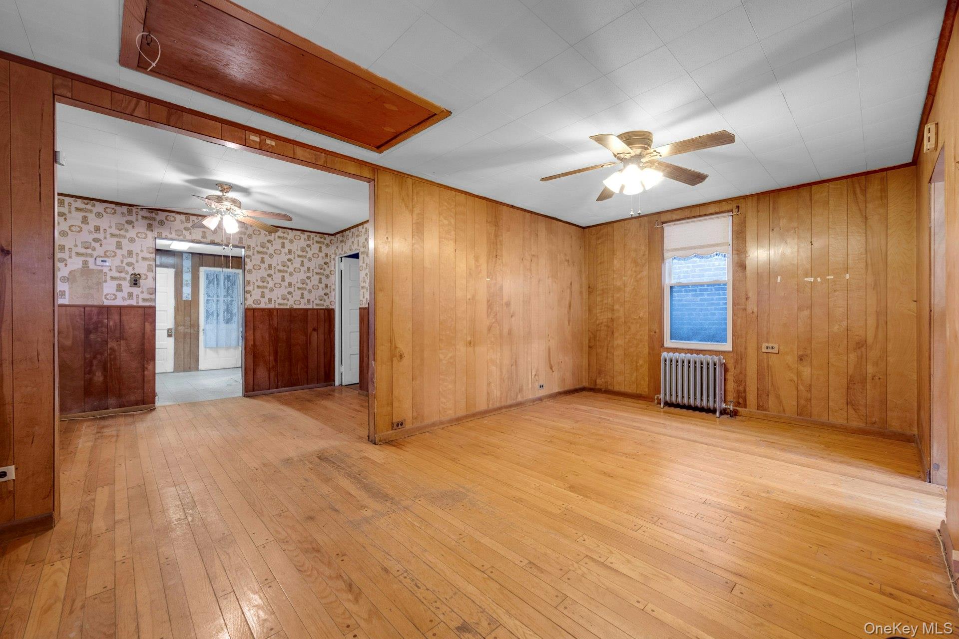 556 Ellsworth Avenue