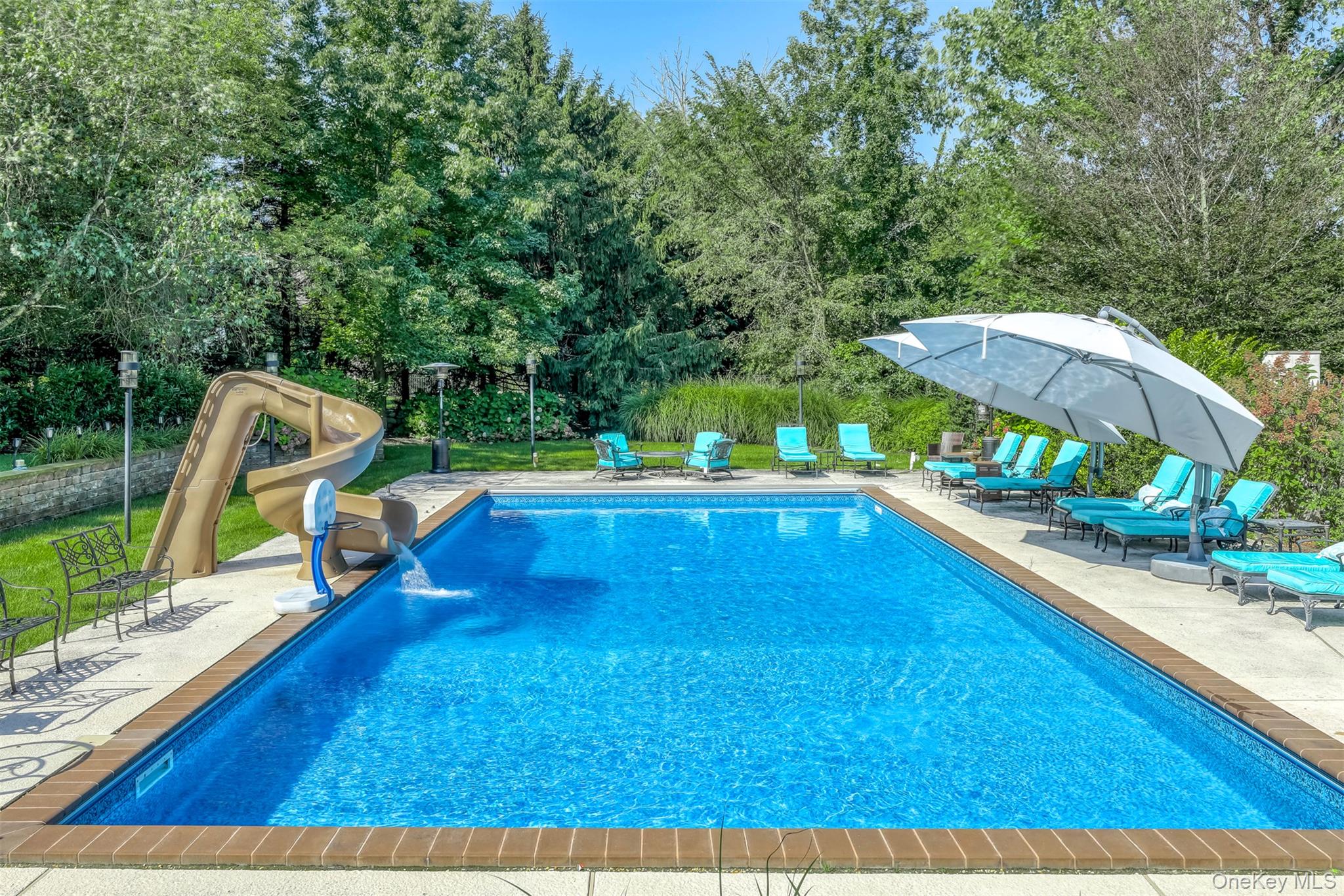10 Cobblestone Farm Court