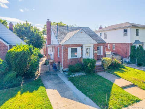 Homes For Sale - 5816 198th Street<br/> Queens County, Fresh Meadows, NY 11365