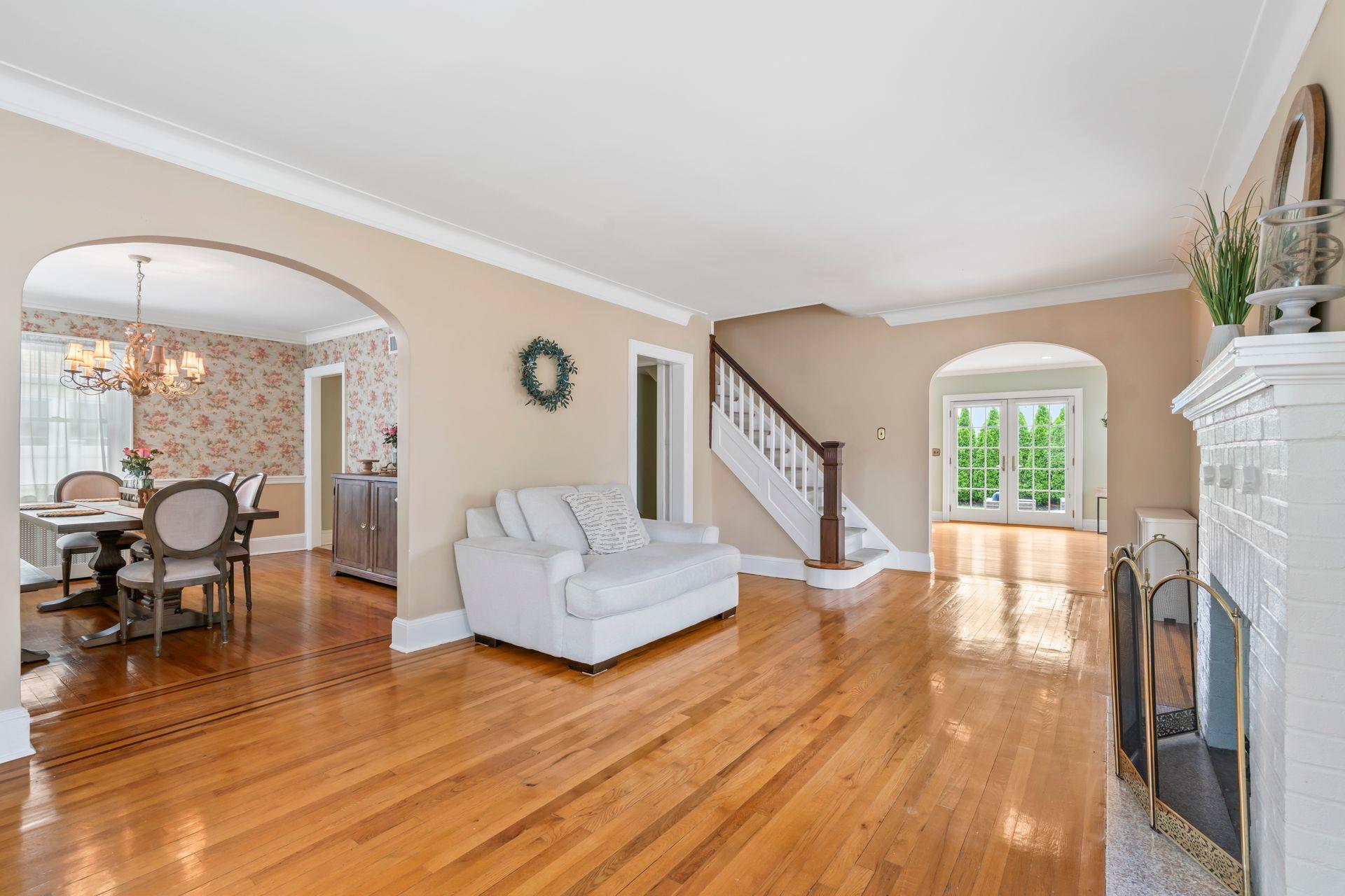 74 Buckingham Road, West Hempstead, New York image 12