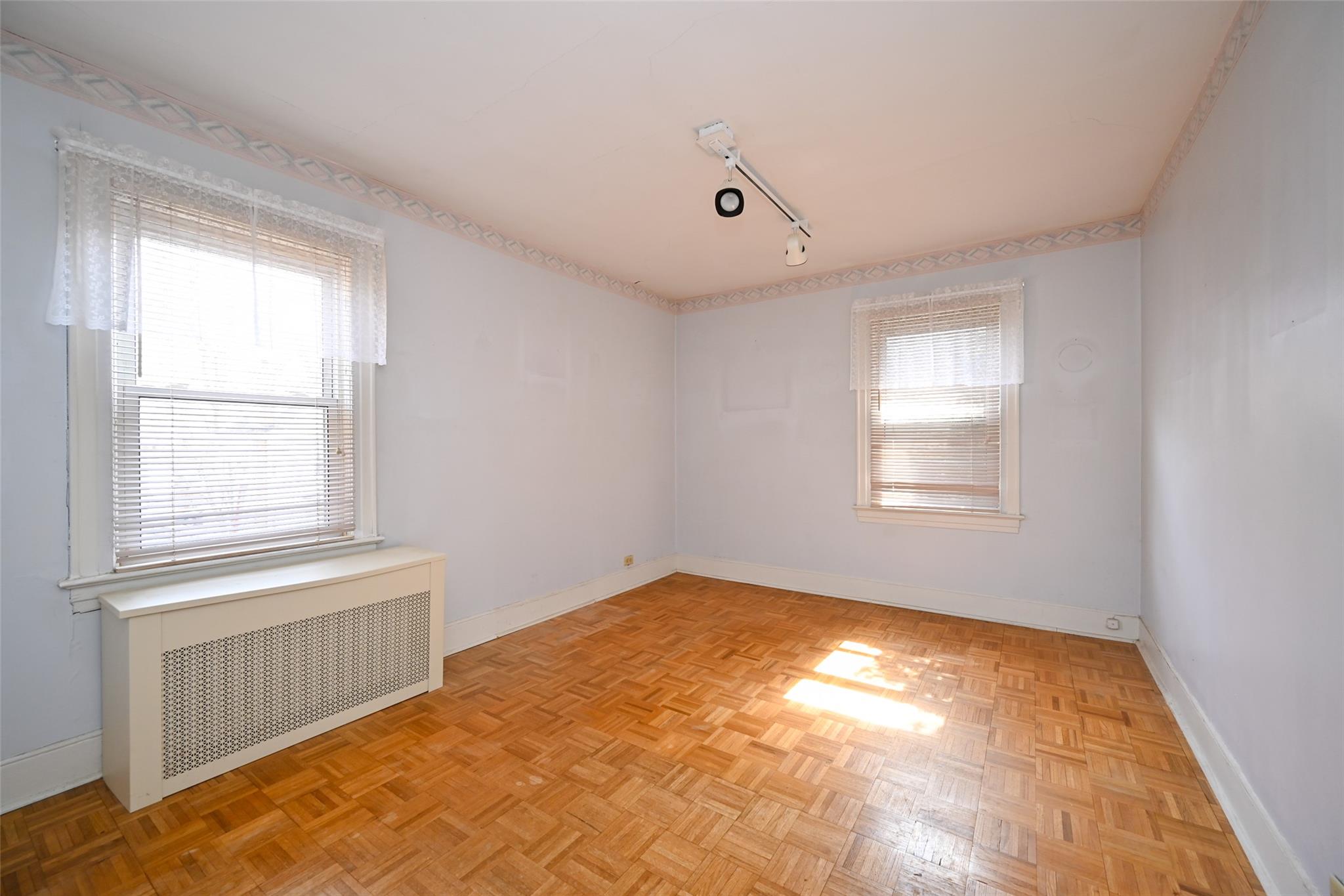 33-27 Utopia Parkway, Flushing, New York image 18