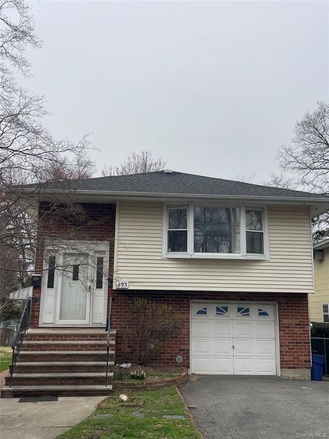 Multifamily For Sale - 495 Brooklyn Avenue<br/> Nassau County, Baldwin, NY 11510