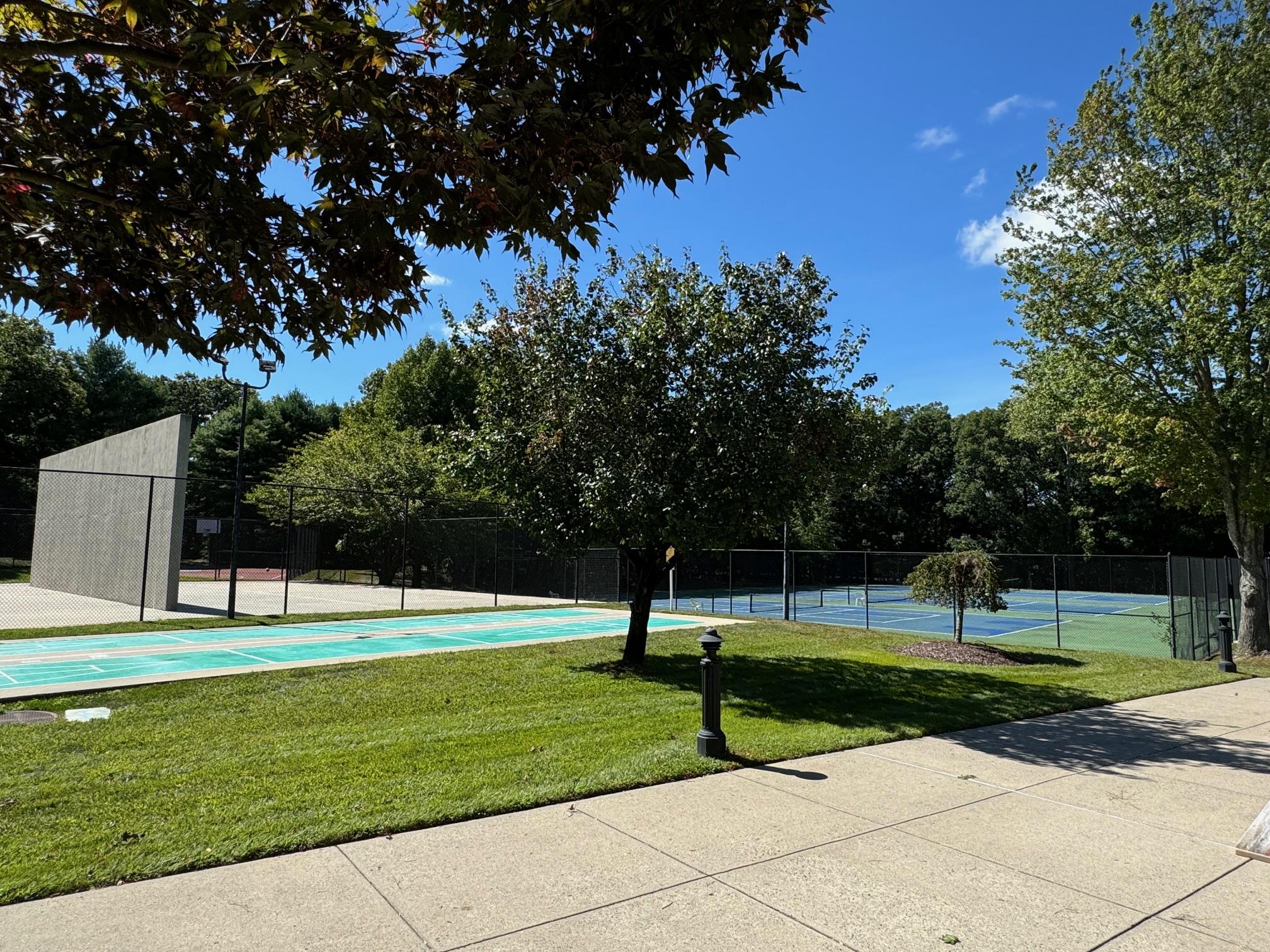 118 Owls Nest Court, Manorville, New York image 25