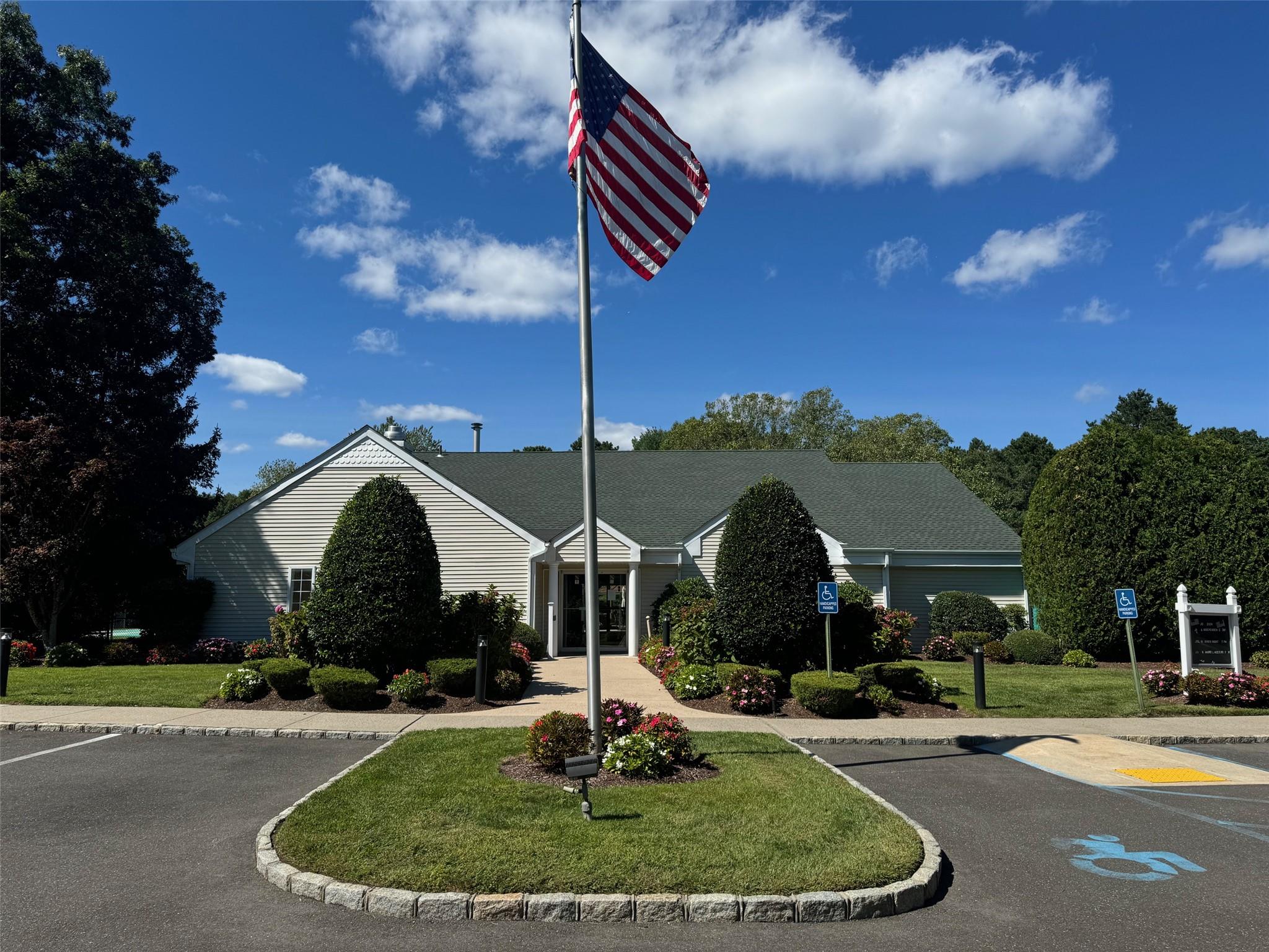 118 Owls Nest Court, Manorville, New York image 21