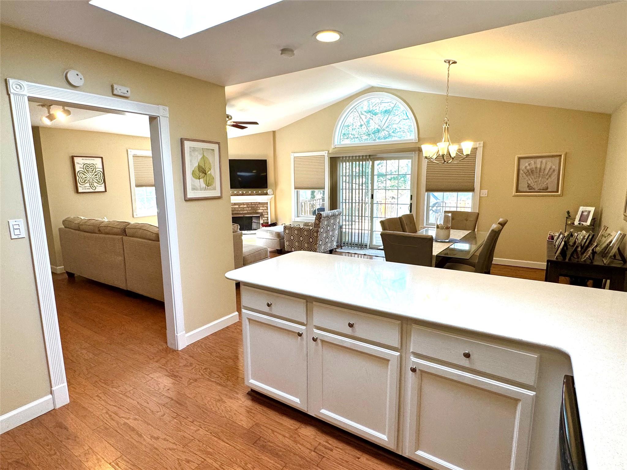 118 Owls Nest Court, Manorville, New York image 6