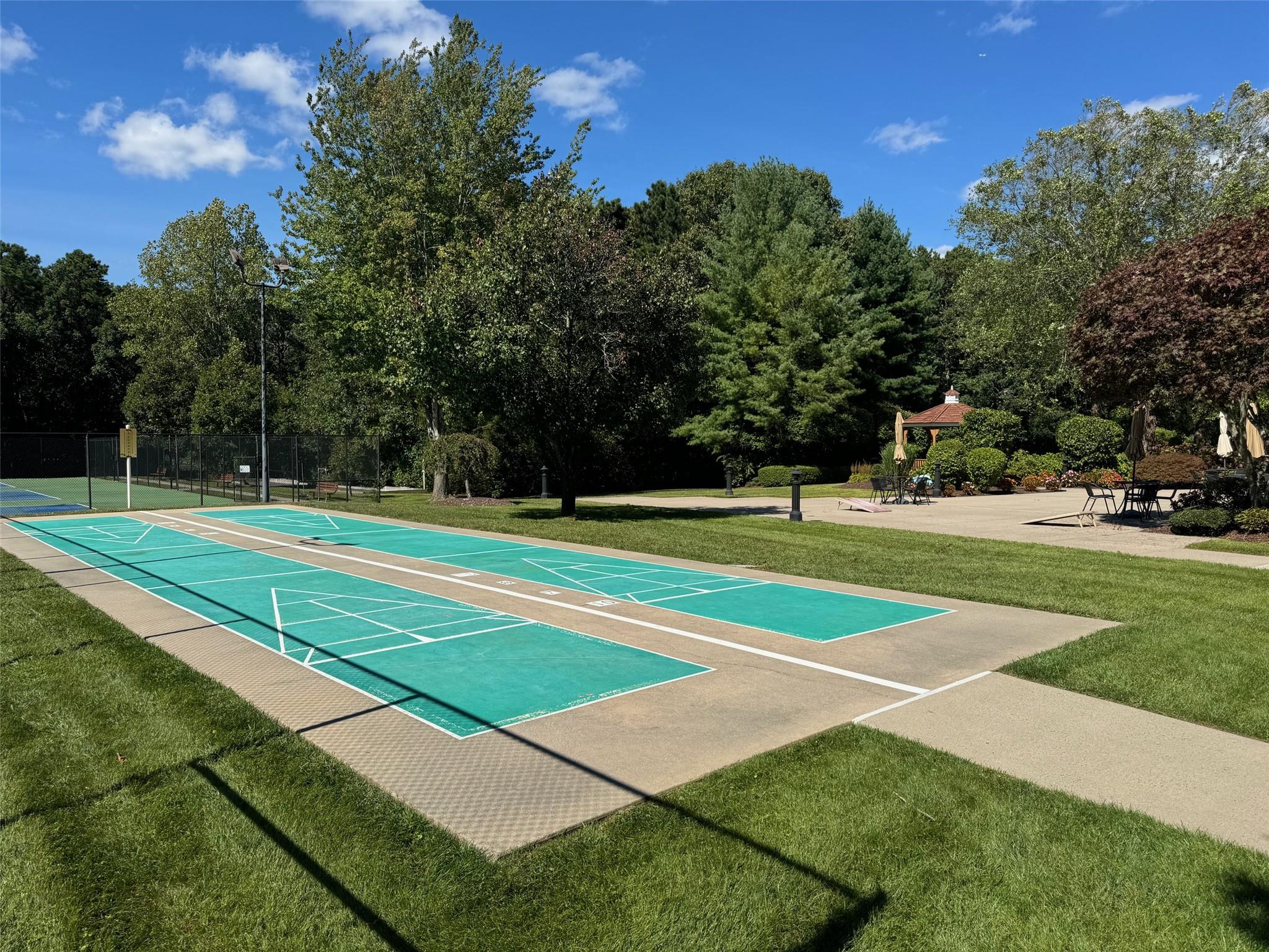 118 Owls Nest Court, Manorville, New York image 30