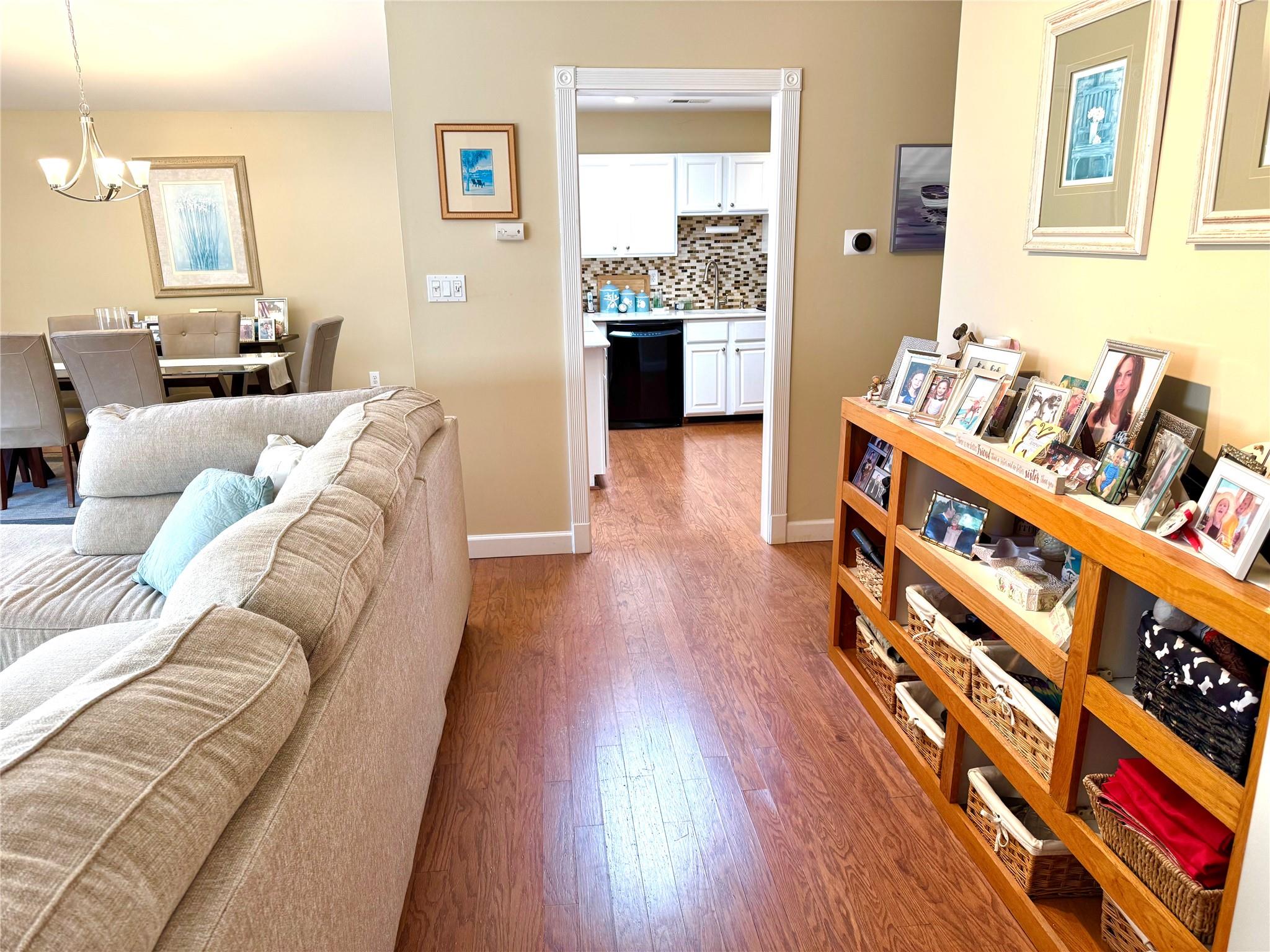 118 Owls Nest Court, Manorville, New York image 11
