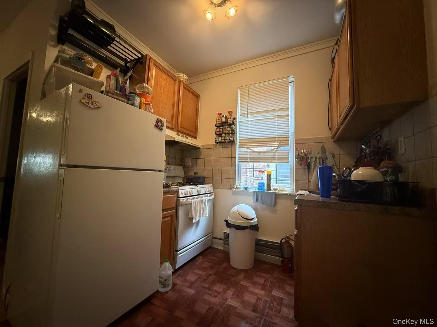 10304 Liberty Avenue