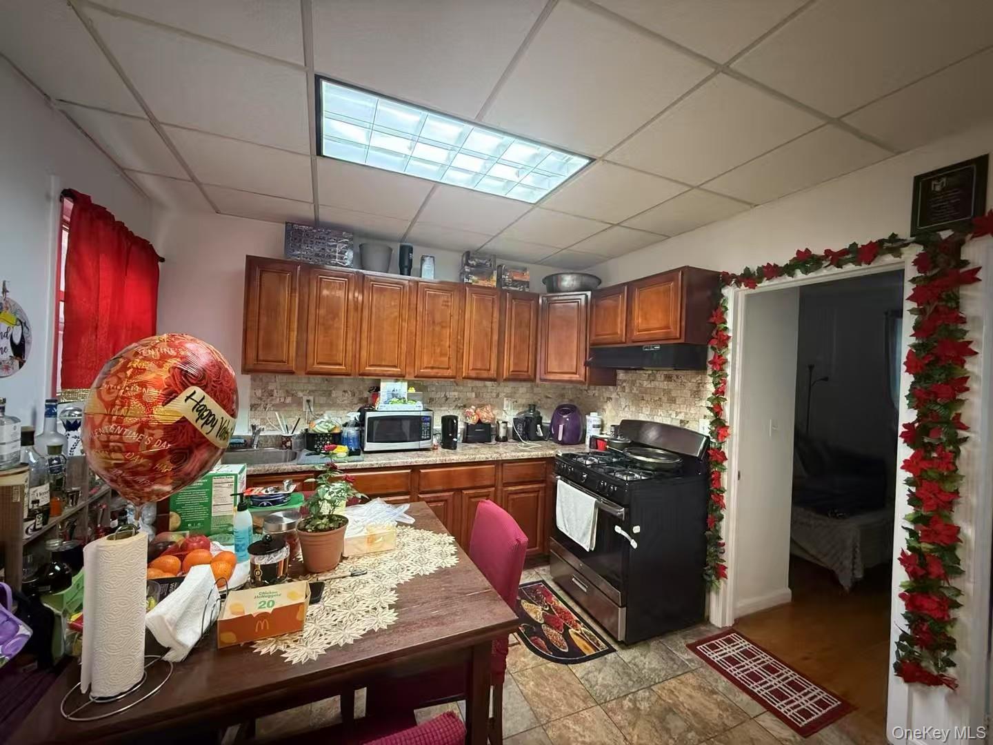 10304 Liberty Avenue