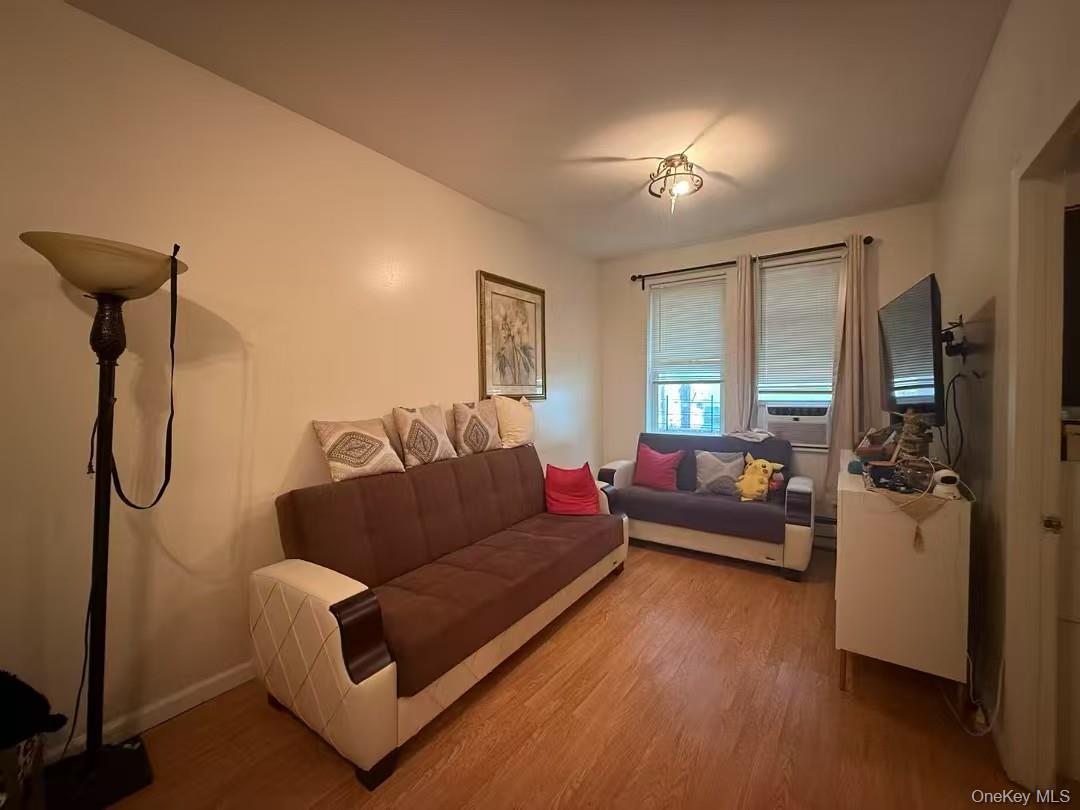 10304 Liberty Avenue