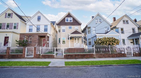 Multifamily For Sale - 40 S 7th Avenue<br/> Westchester County, Mount Vernon, NY 10550