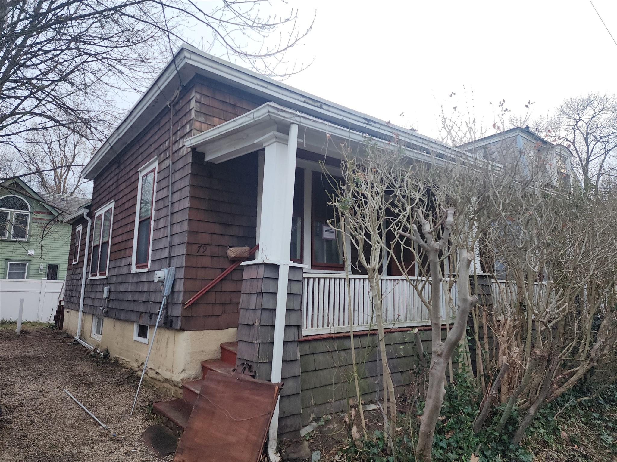 79 15th Avenue, Sea Cliff, New York image 1