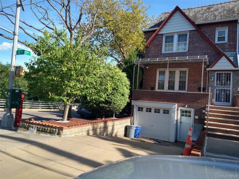 20520 33rd Avenue Bayside NY 11361