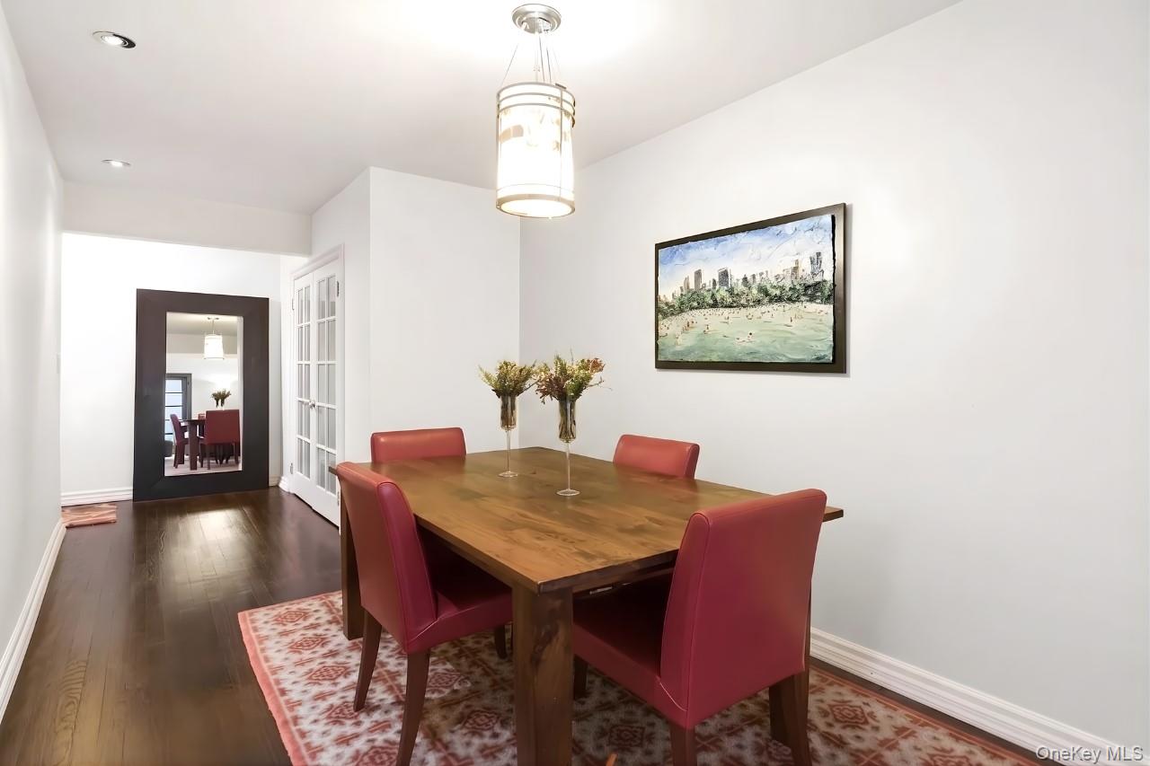 54 East 8th Street E 0 3J