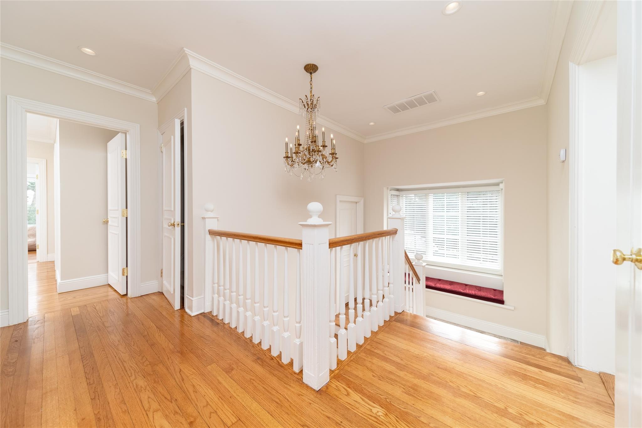 10 Gateway Drive, Great Neck, New York image 23