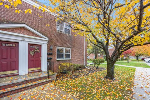 Homes For Sale - 470 Tuckahoe Rd #2A<br/> Yonkers, NY 10710