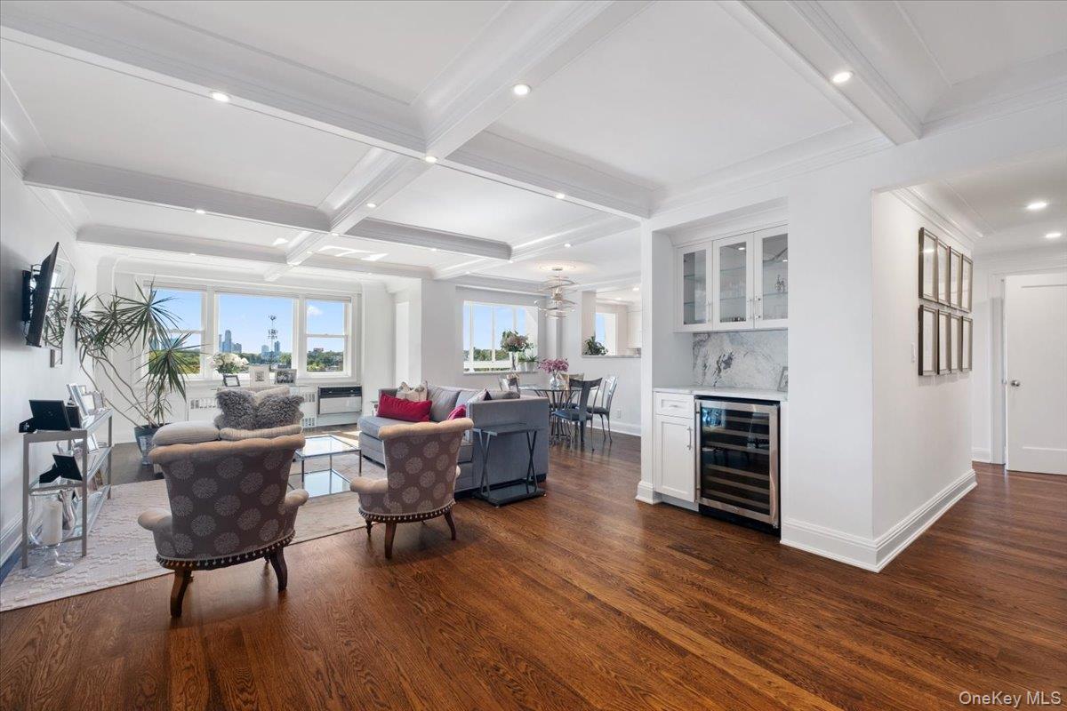 3 Washington Square 6B