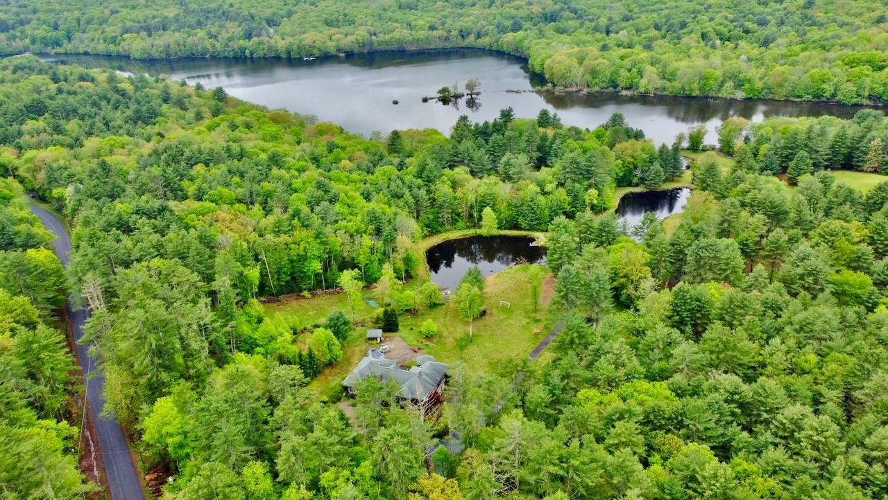 Starlight Road, Monticello, New York - 5 Bedrooms  
6 Bathrooms  
20 Rooms - 