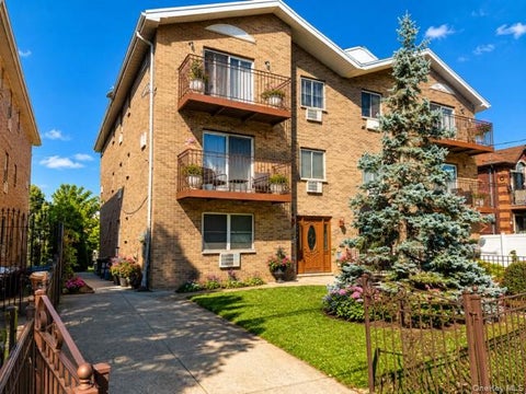 Multifamily For Sale - 1162 Edison Avenue<br/> Bronx, NY 10461