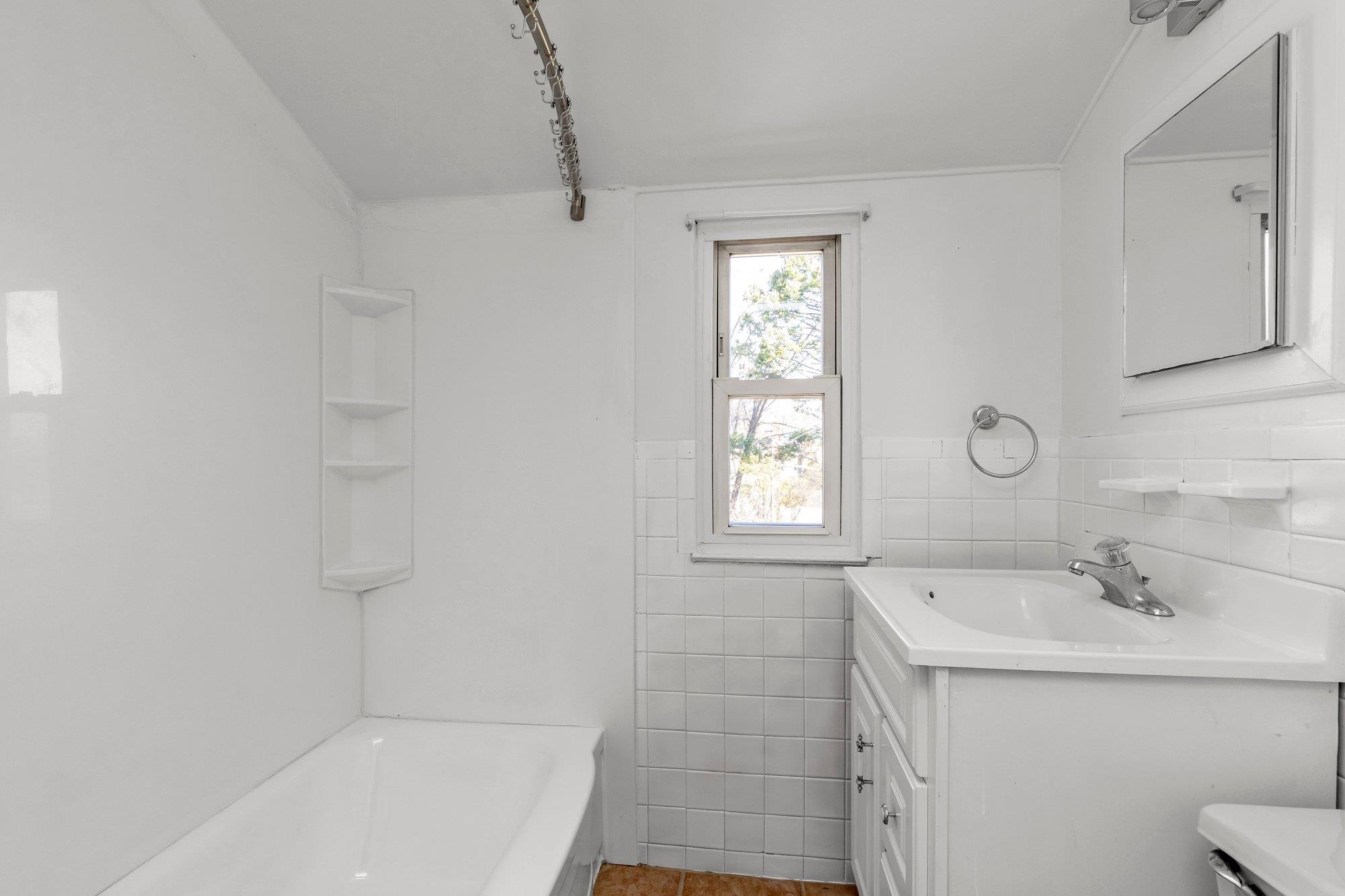 1263 Jackson Avenue, Lindenhurst, New York image 14