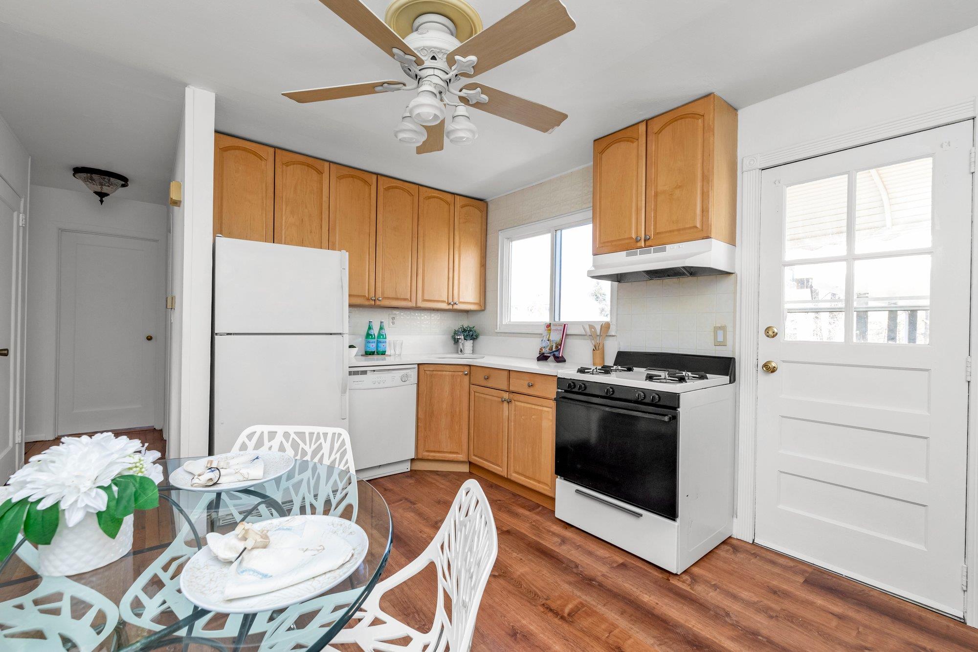 1263 Jackson Avenue, Lindenhurst, New York image 6