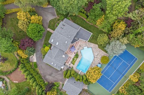 17 Oakmere Drive Northport NY 11768