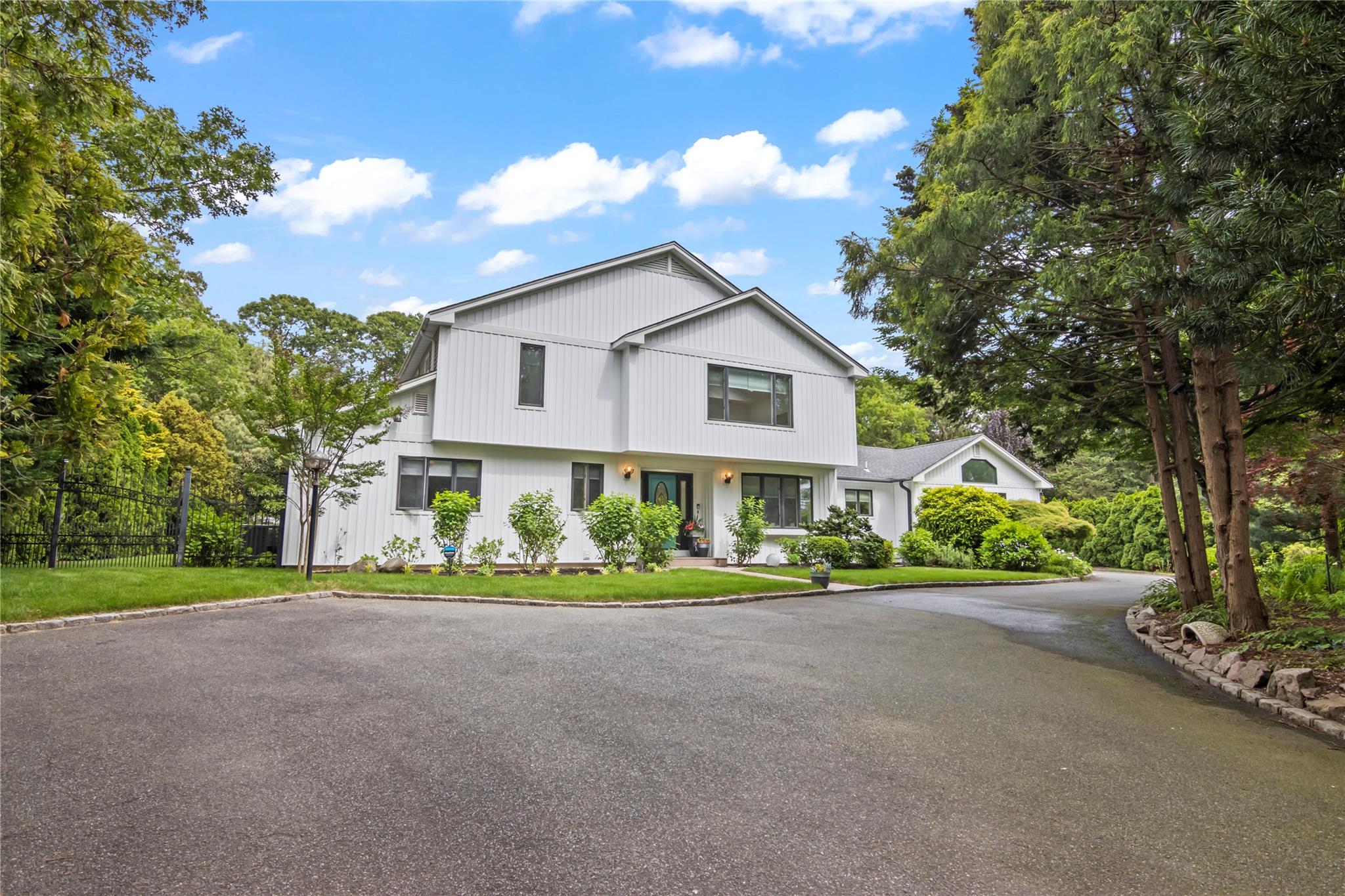 17 Oakmere Drive