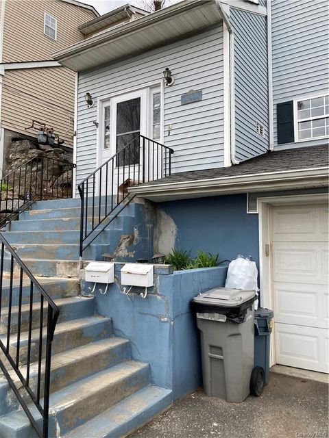 Apartment For Rent - 211 Mary Lou Avenue #1<br/> Yonkers, NY 10703