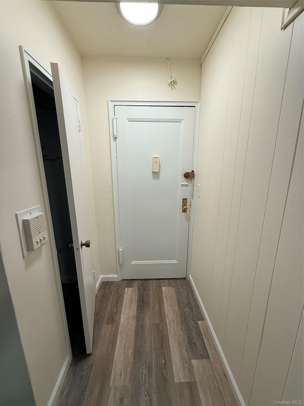 Photo of 29 Abeel Avenue #4A, Yonkers, NY 10705 (MLS # 990805)
