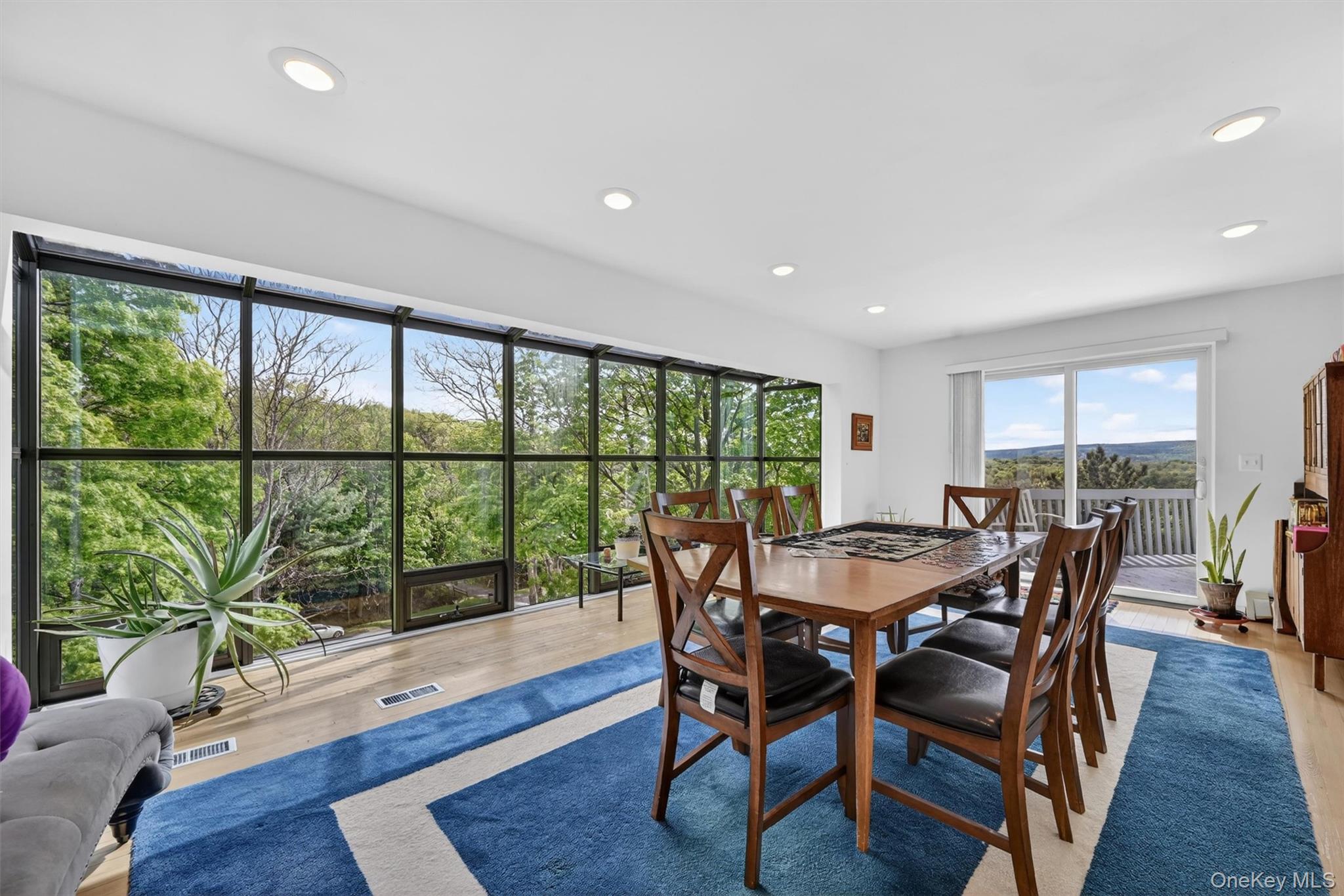 15 Deer Pond Drive