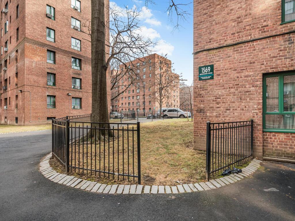 1569 Metropolitan Avenue #5E, Bronx, New York image 12