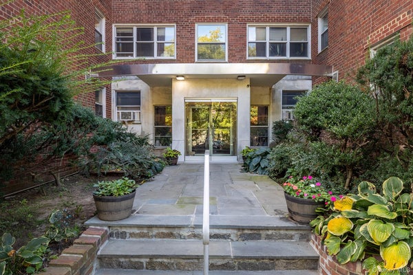1234 MIDLAND AVE APT 4H, BRONXVILLE, NY 10708 - Image 84fb8b49af2a5c1ef2c803e14ff724cf/65007463