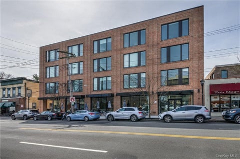 Apartment For Rent - 110 Chatsworth Avenue #301<br/> Larchmont, NY 10538
