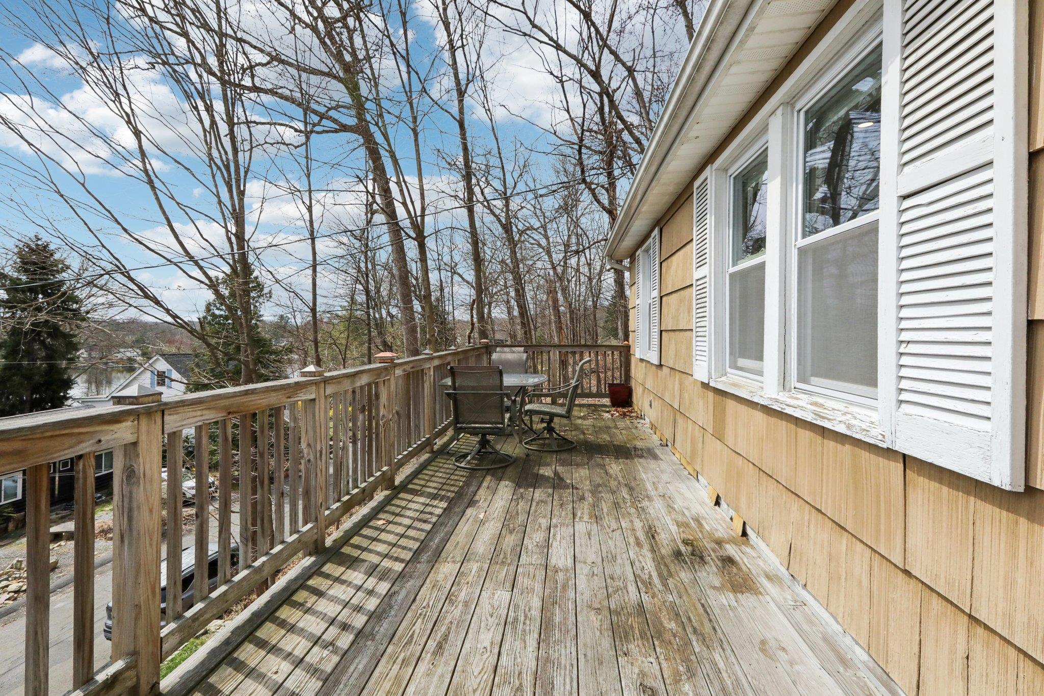 324 Lake Drive, Lake Peekskill, New York image 23