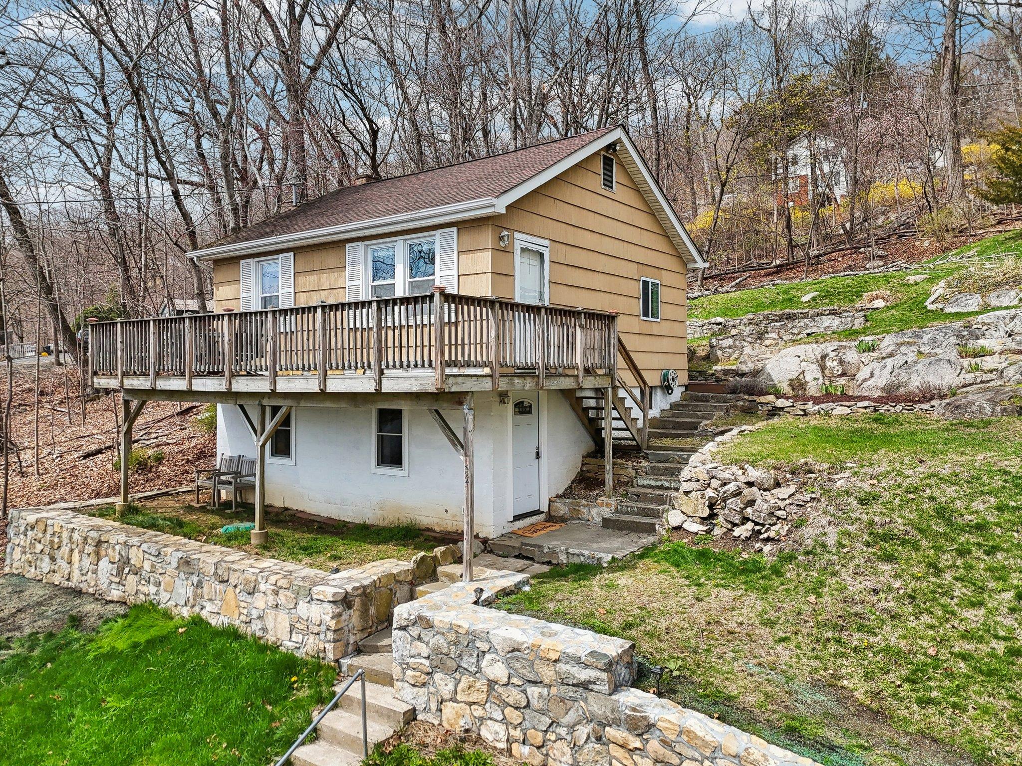324 Lake Drive, Lake Peekskill, New York image 29