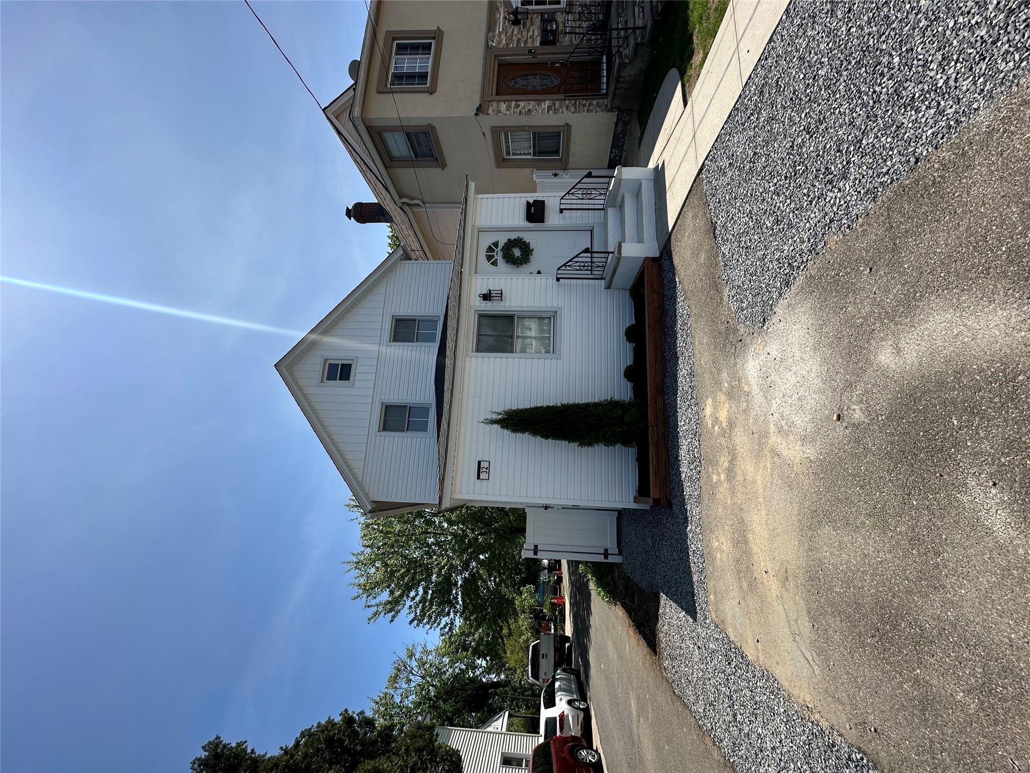 32 Thorne Avenue, Hempstead, New York image 30