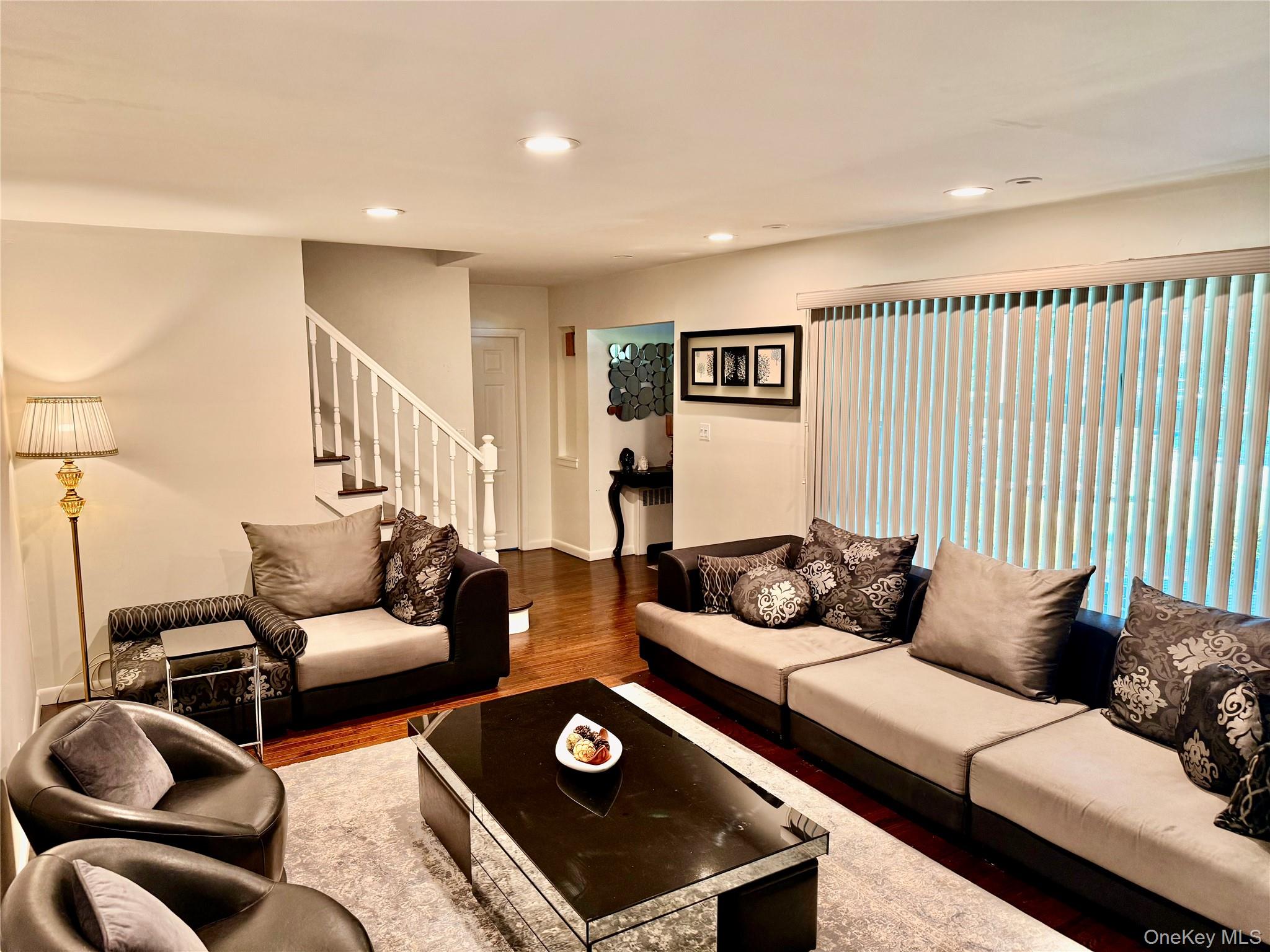 13 Colonial Road