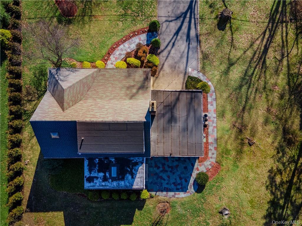 13 Colonial Road
