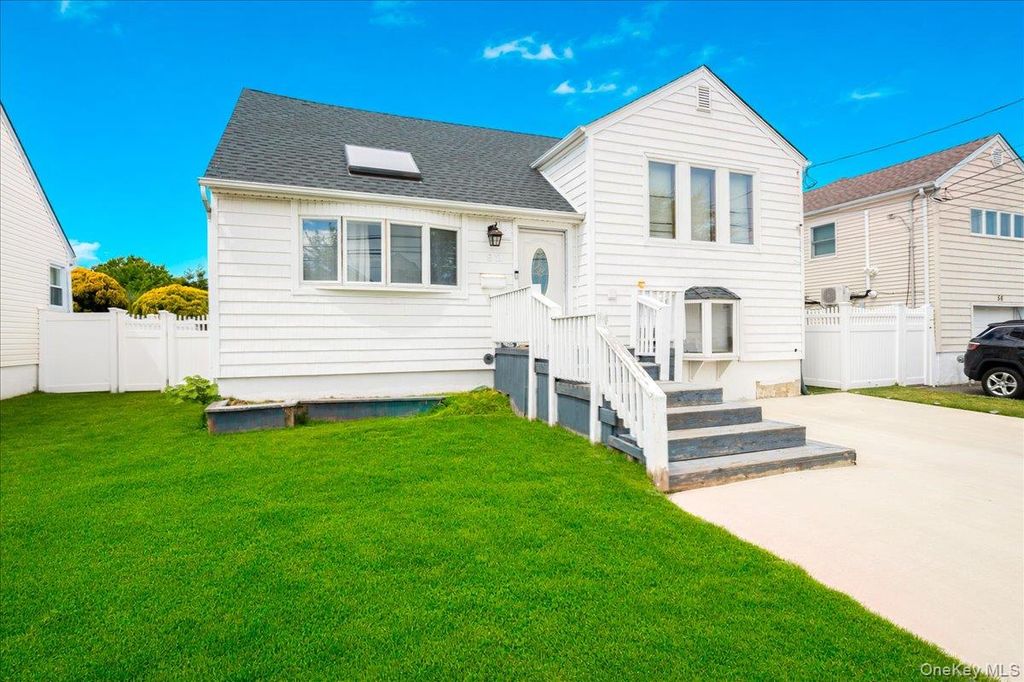 Photo of 52 Martha Street, Freeport, NY 11520 (MLS # 1005561)