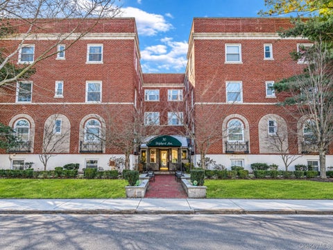 Apartment For Rent - 30 Shipherd Avenue #9B<br/> Nassau County, Lynbrook, NY 11563