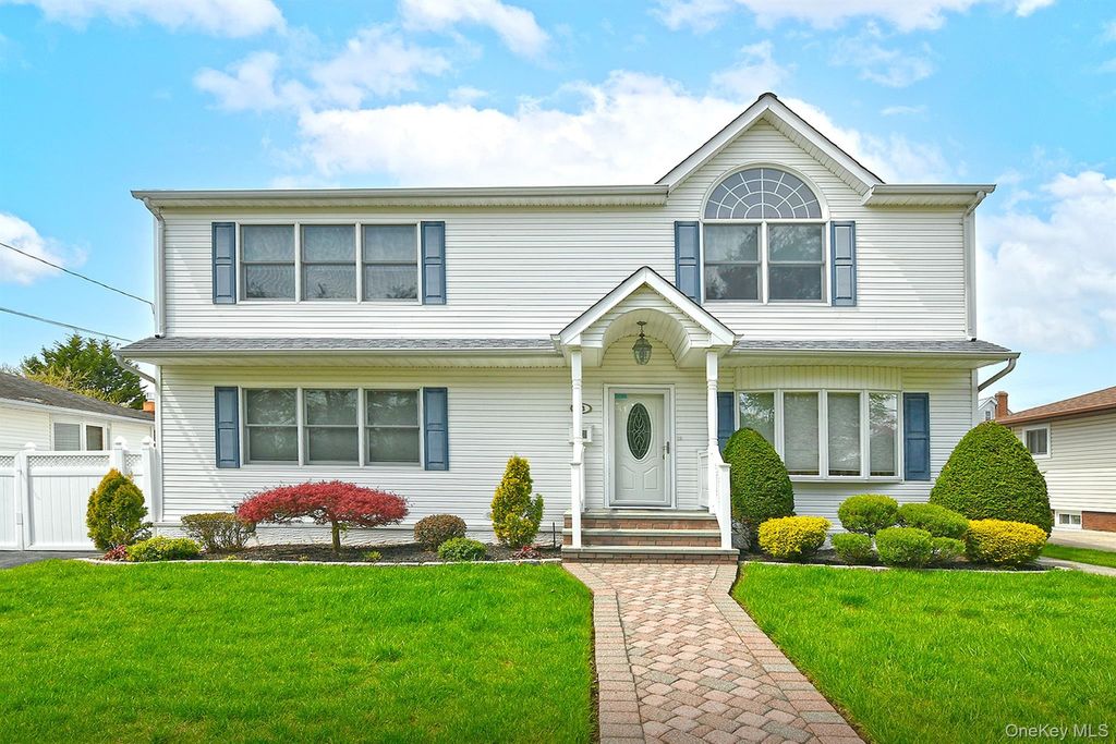 Photo of 53 S 3rd Street, Bethpage, NY 11714 (MLS # 991844)
