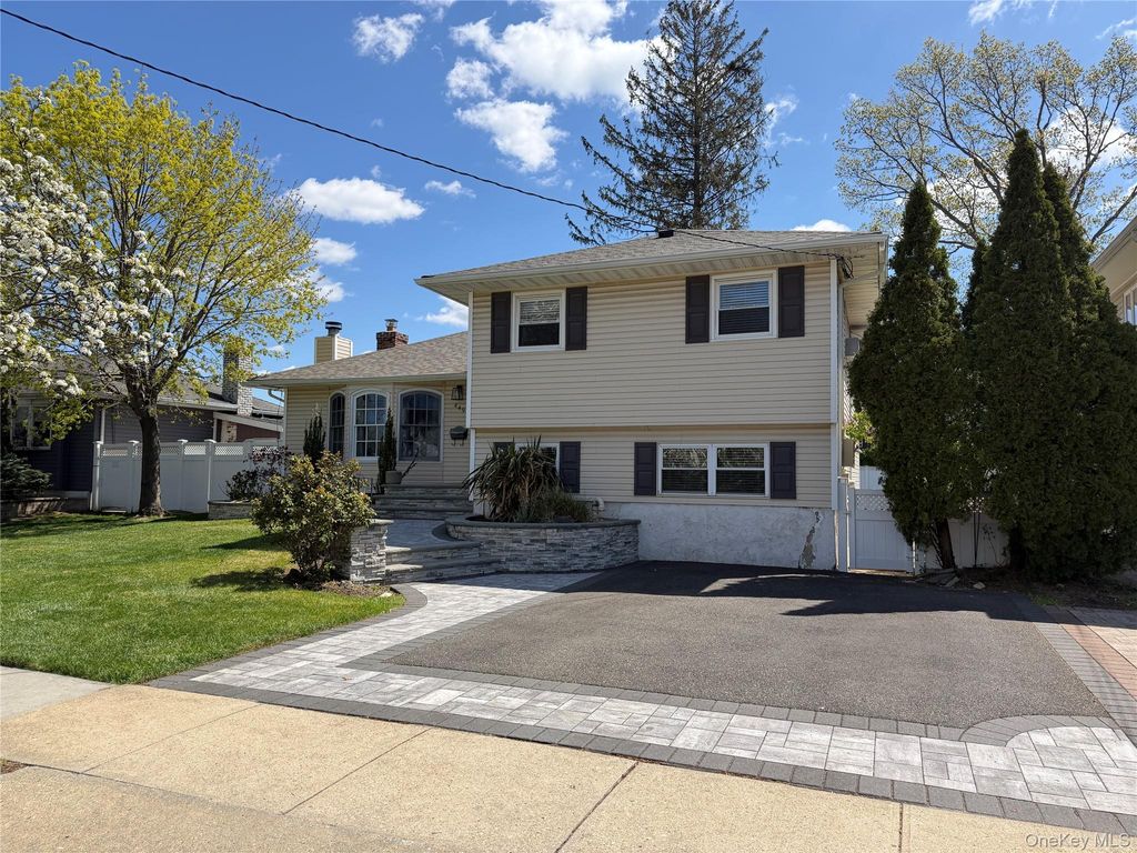 Photo of 449 2nd Avenue, Massapequa Park, NY 11762 (MLS # 987945)